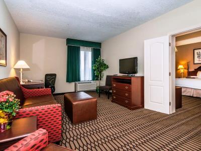 - West By Ihg Hotel St. Petersburg